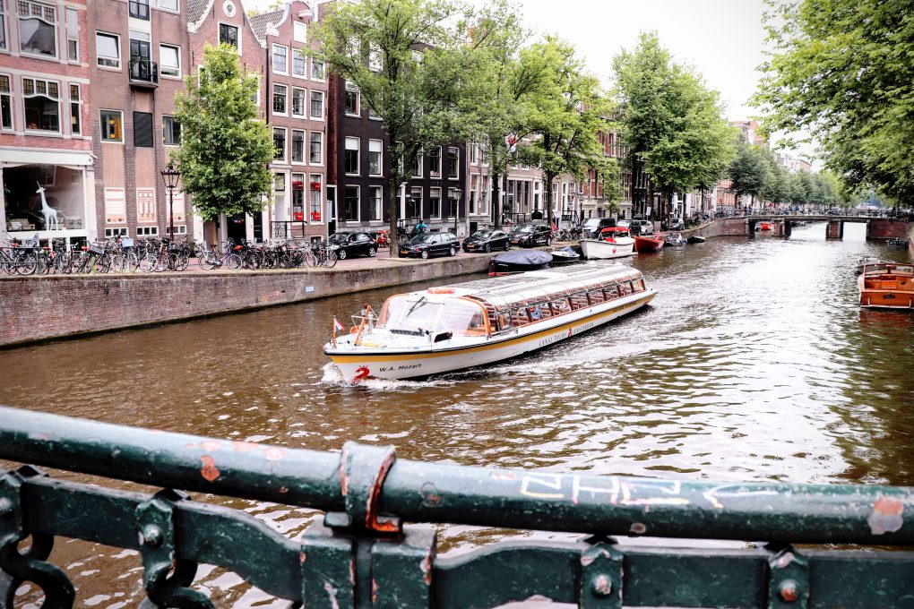 Lola Palmer Blog Travel 24 Hours In Amsterdam Sightseeing