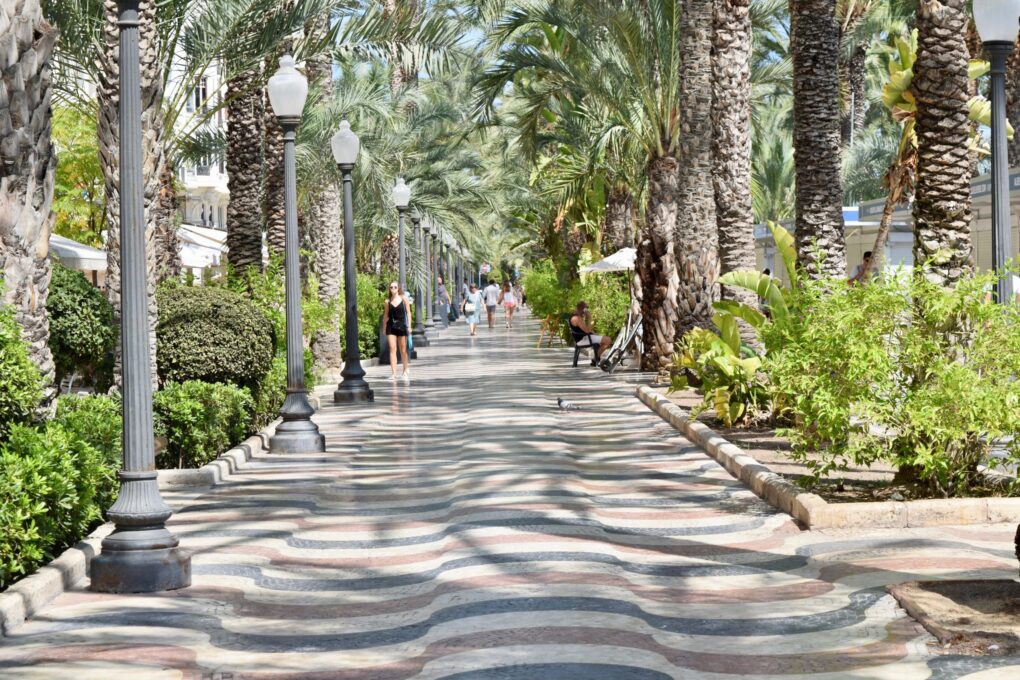 Lola Palmer Blog Travel Where To Travel In Europe In Summer Alicante Spain